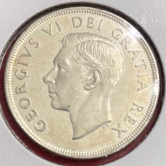 Remarkable 1950 Canada Uncirculated Silver $1 Dollar Coin! - Picture 4 of 15